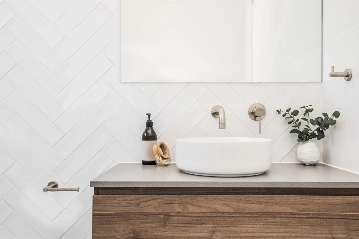 How to Choose Meir Tapware & Bathroom Accessories for Your Bathroom