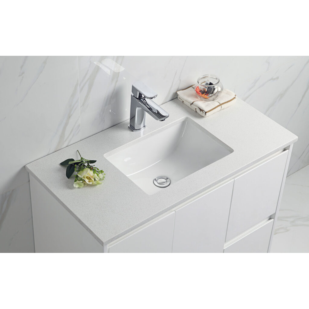 Aulic Alice Finger Pull Cabinet 600 With Palis White Flat Soild Surface Stone Top