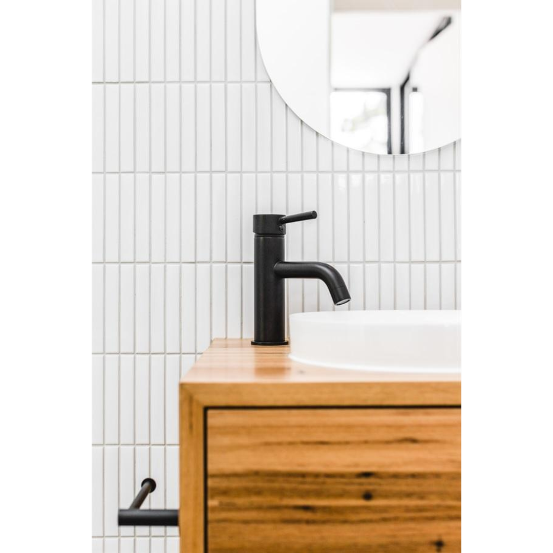 Meir Round Basin Mixer Curved Matte Black