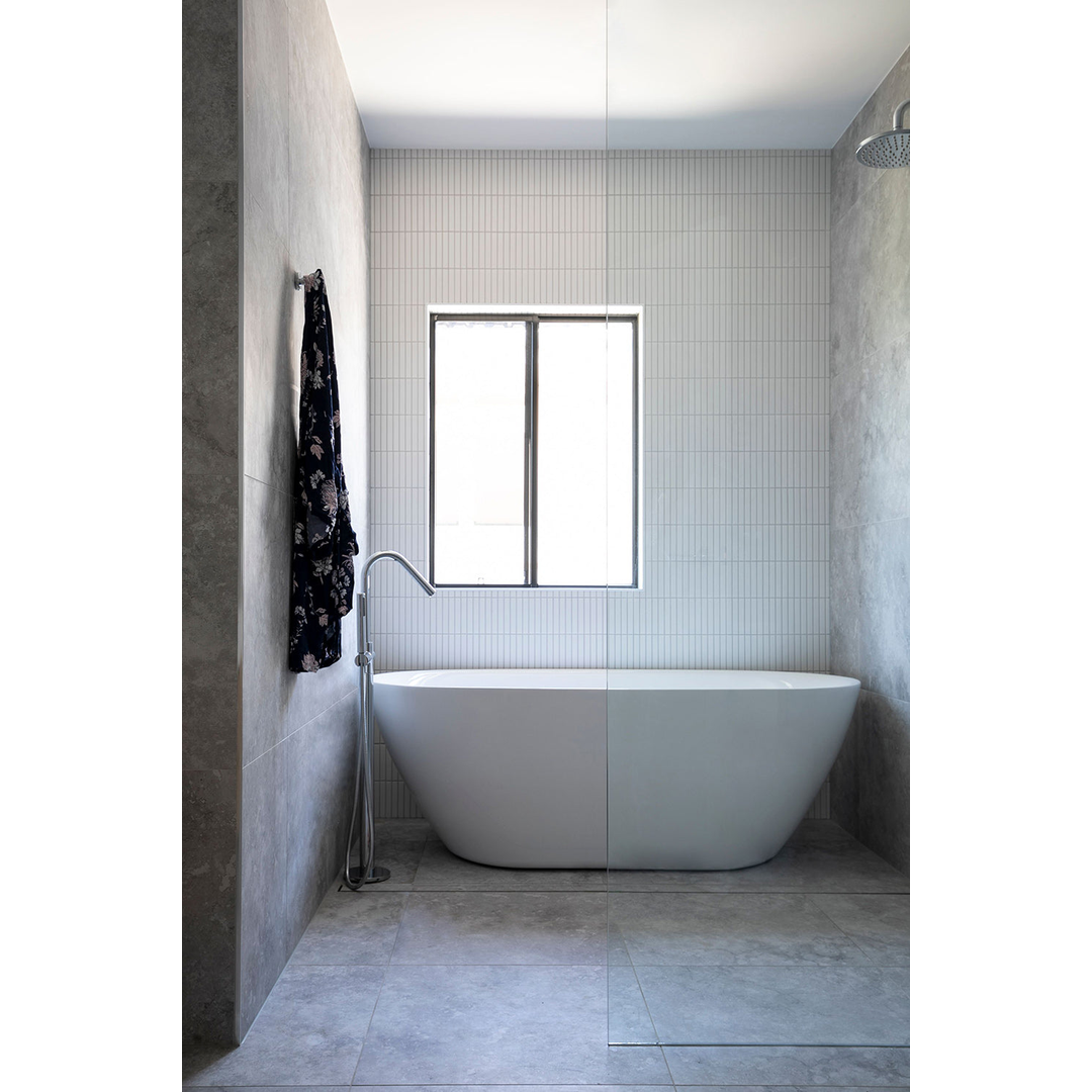 Meir Round Pinless Freestanding Bath Spout And Hand Shower Polished Chrome