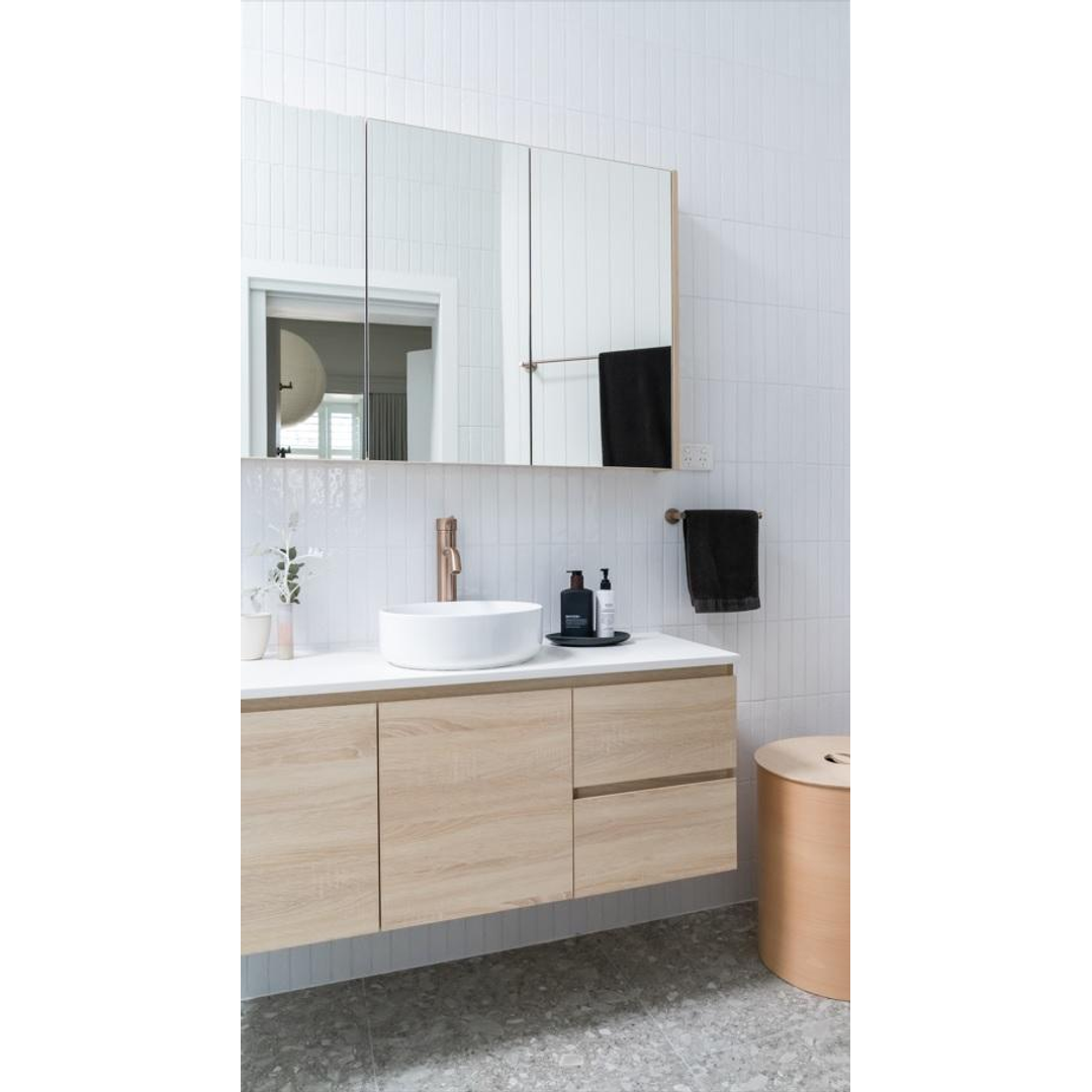 Meir Round Tall Curved Basin Mixer Champagne