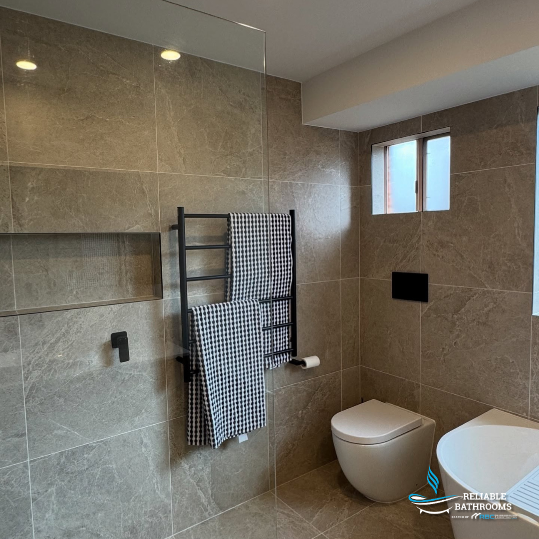 Fienza Tono Wall Mixer Small Square Plate Matte Black