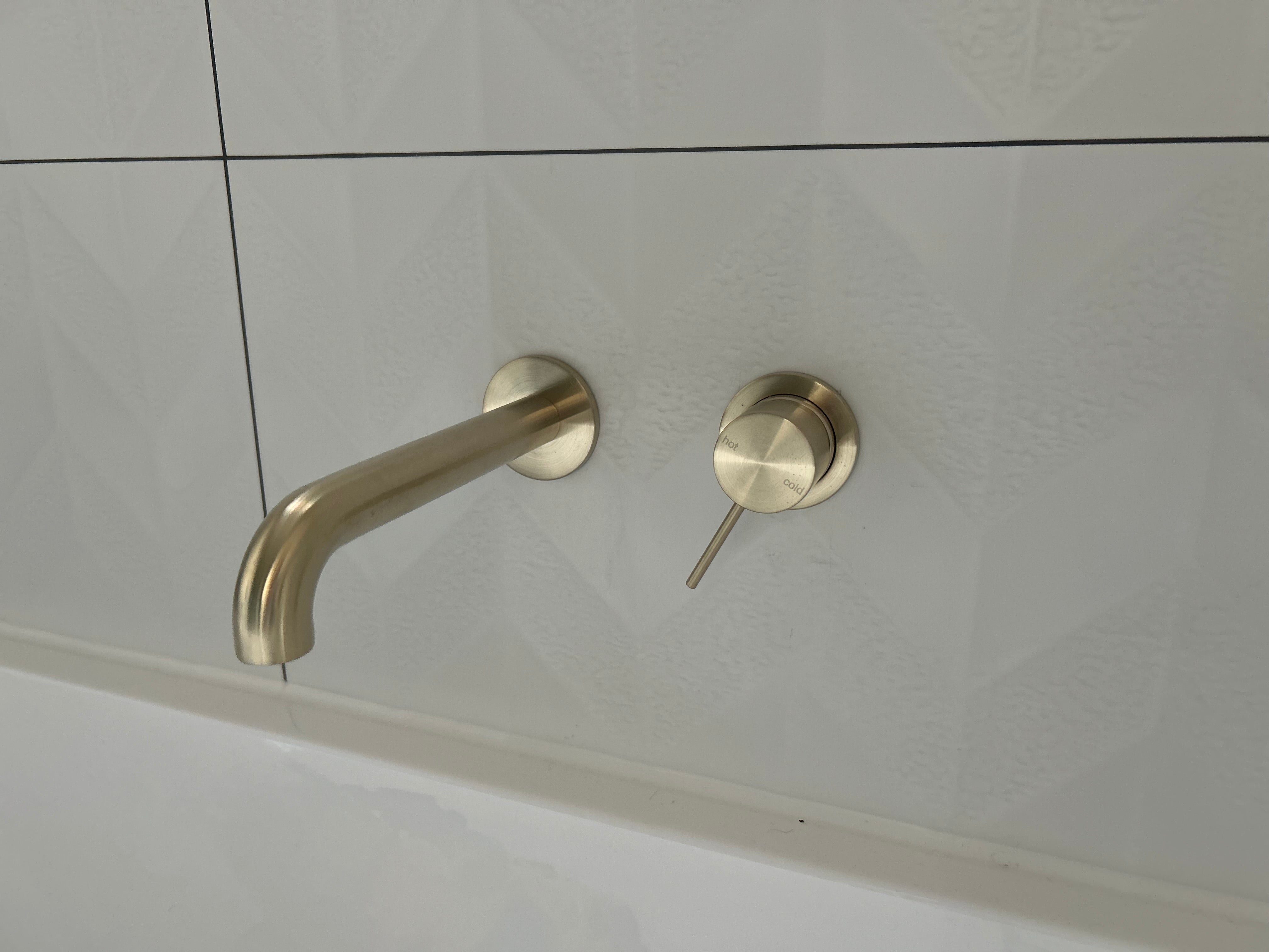 Mecca Basin/Bath Spout Only 160mm Brushed Gold