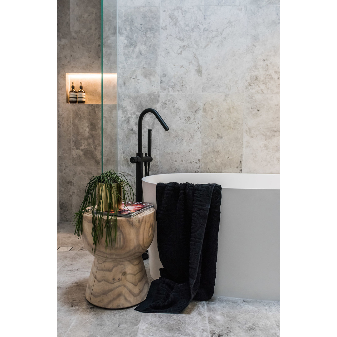 Meir Round Pinless Freestanding Bath Spout And Hand Shower Matte Black