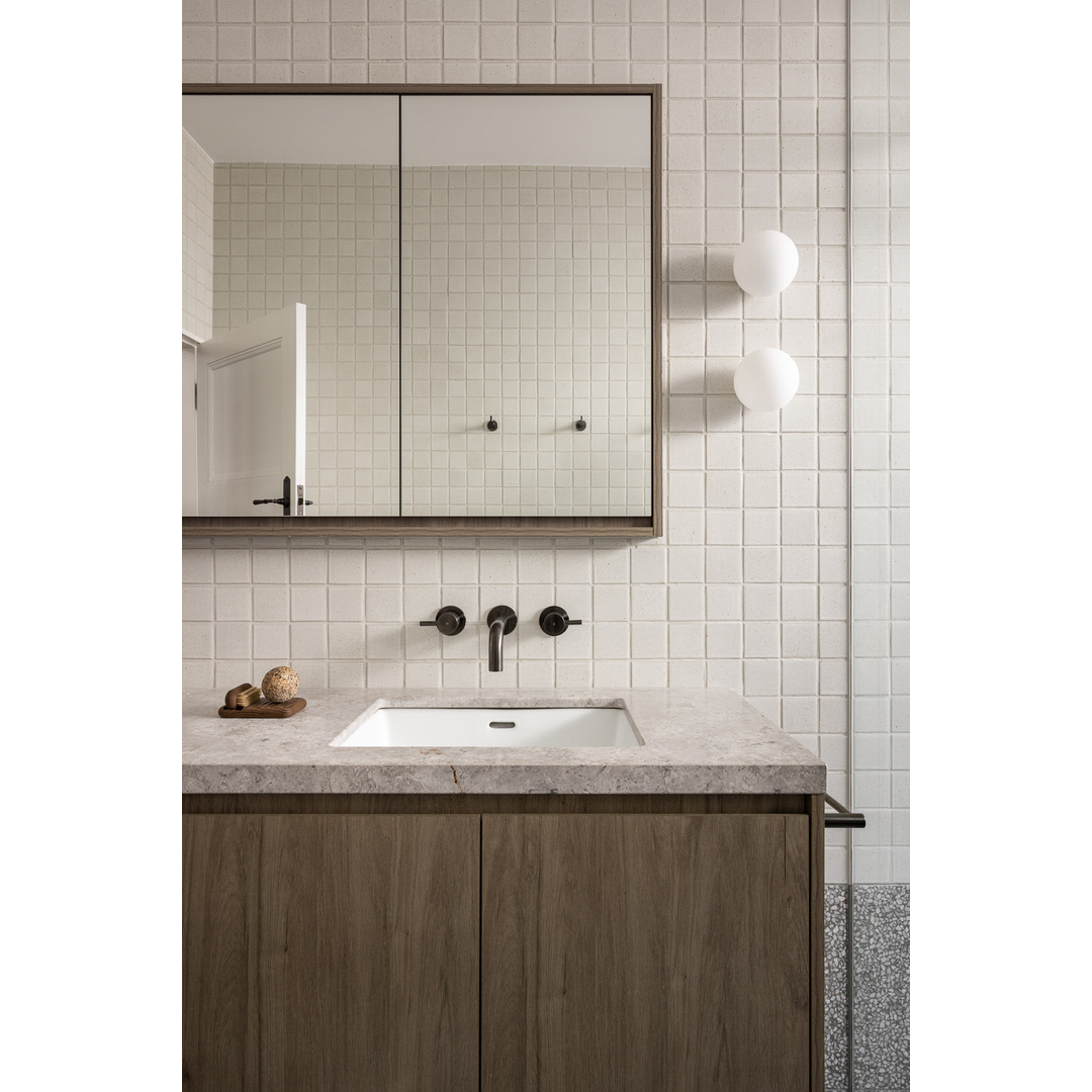 Meir Round Quarter Turn Wall Top Assemblies Shadow