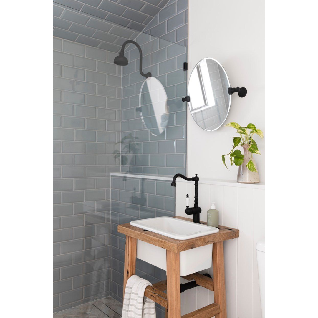 T&H Cuisine 30 X 46 Inset / Undermount Fine Fireclay Sink