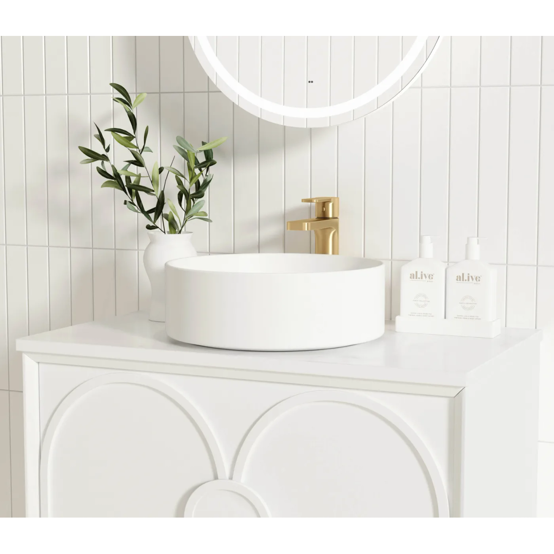 Otti Laguna Mk Ii 600 Matte White Wall Hung Vanity With Cloudy Carrara Top