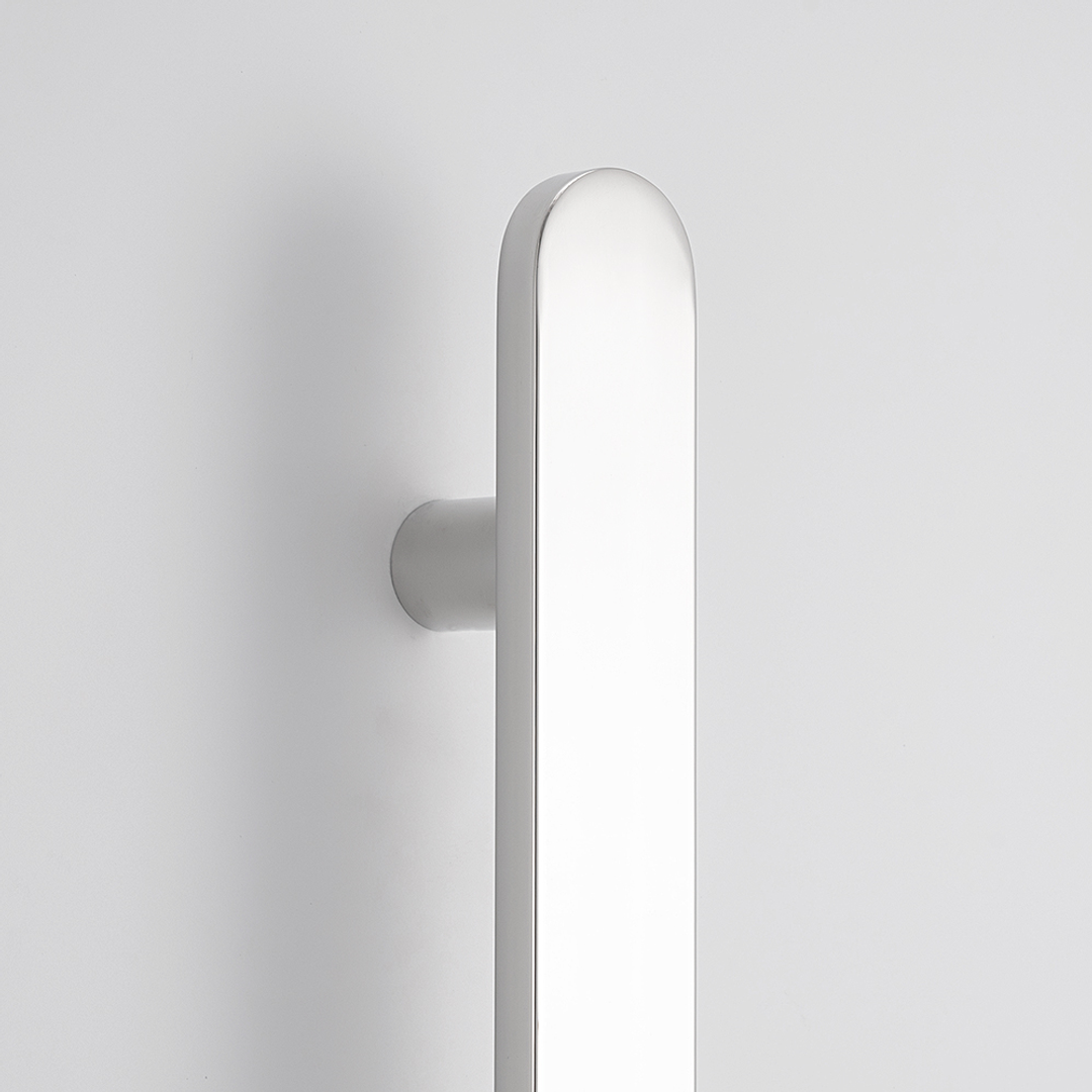 Radiant Polished Stainless Flat Profile Vertical 930Mm Non Heated Single Bar Towel Rail