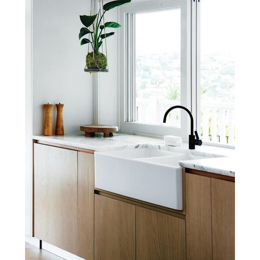 T&H Novi 84 X 46 Dbl Bowl Butler Sink Dbl Sided Flat Front &Ribbed Front