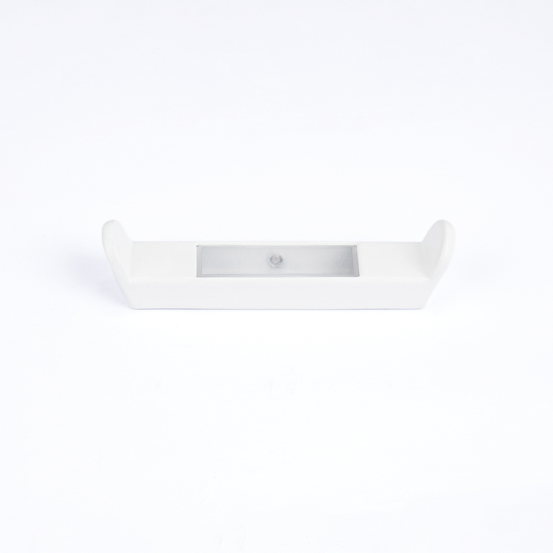 Radiant Vertical Flat Bar Hook Matt White