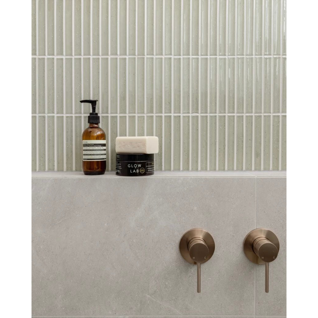 Meir Round Wall Mixer Finish Kit Champagne