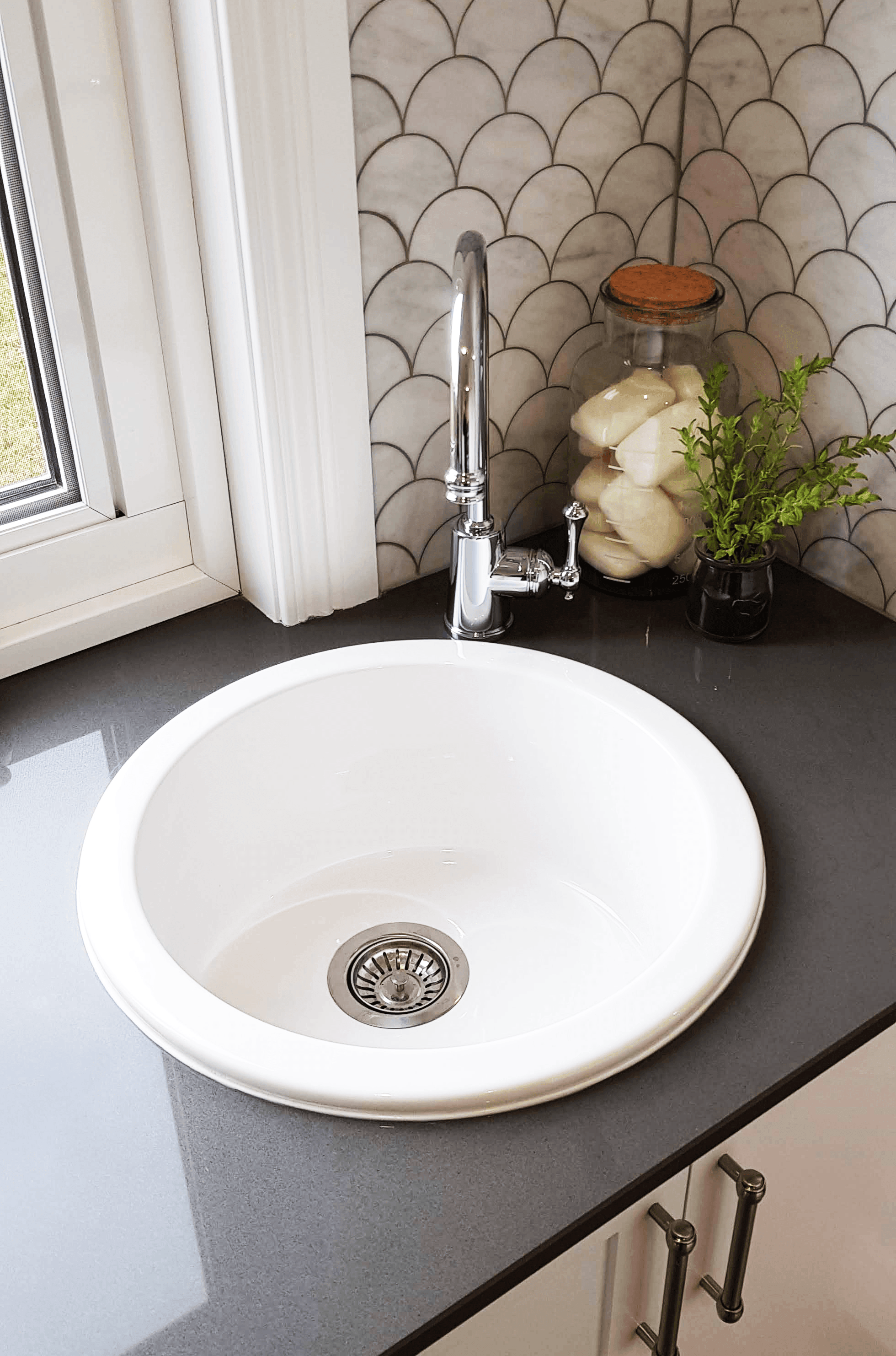 T&H CUISINE ROUND 47 INSET / UNDERMOUNT FINE FIRECLAY SINK - Burdens Plumbing
