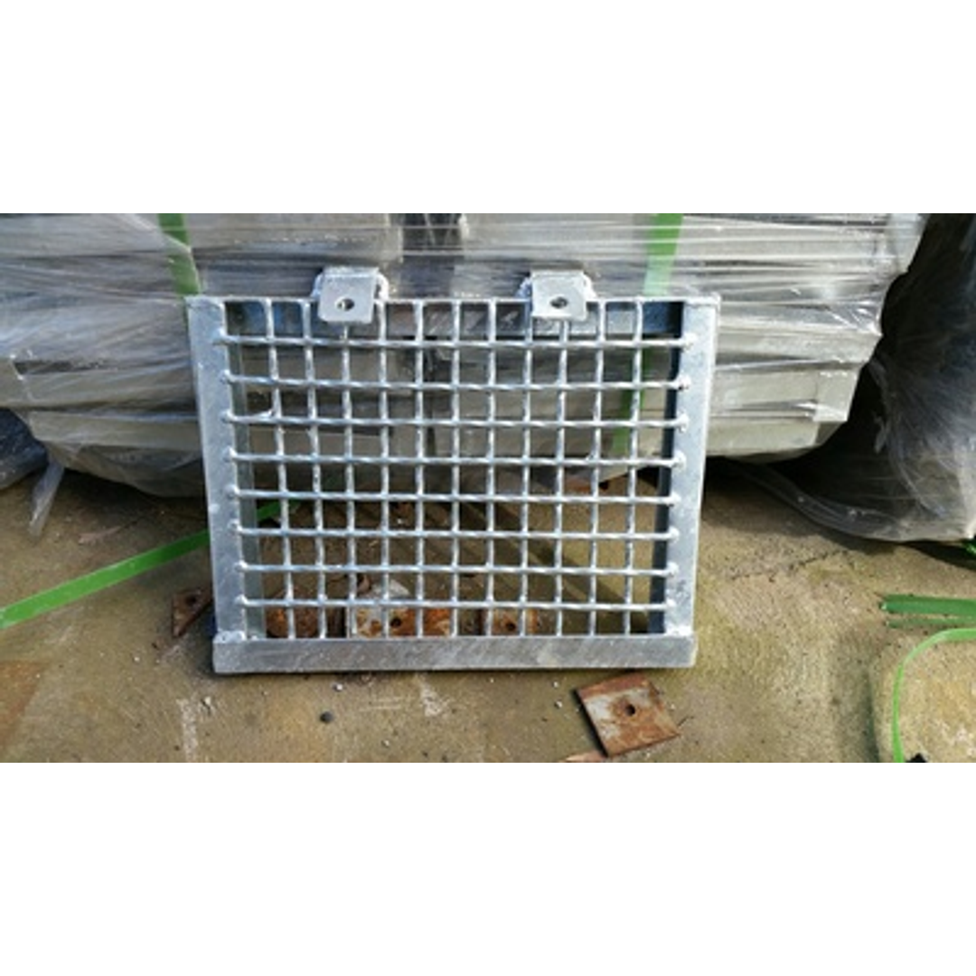 300 X 300 X 150 Trash Grate - Gal