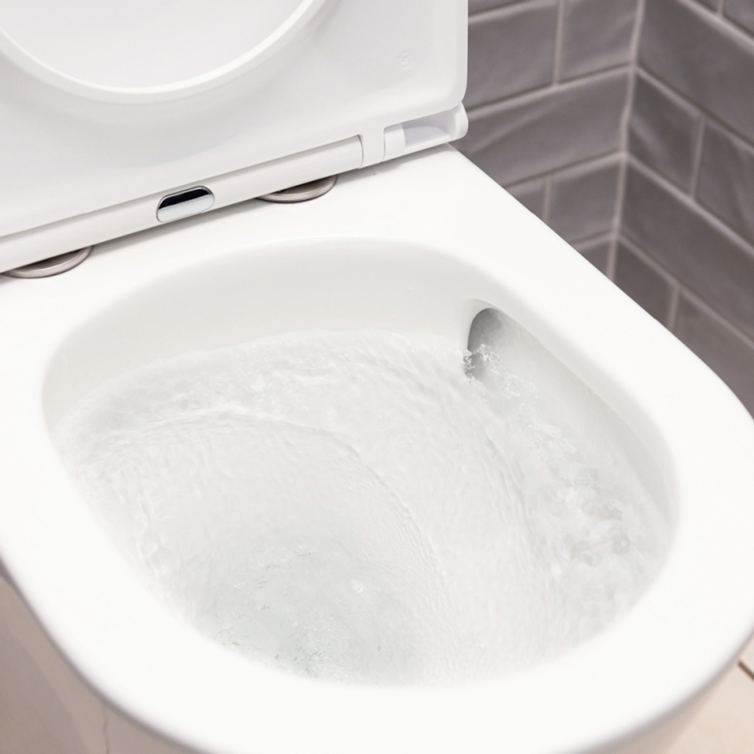 Fienza Tono Tornado P Trap Btw Toilet Suite 4 Star  4.5/3L Slim Seat