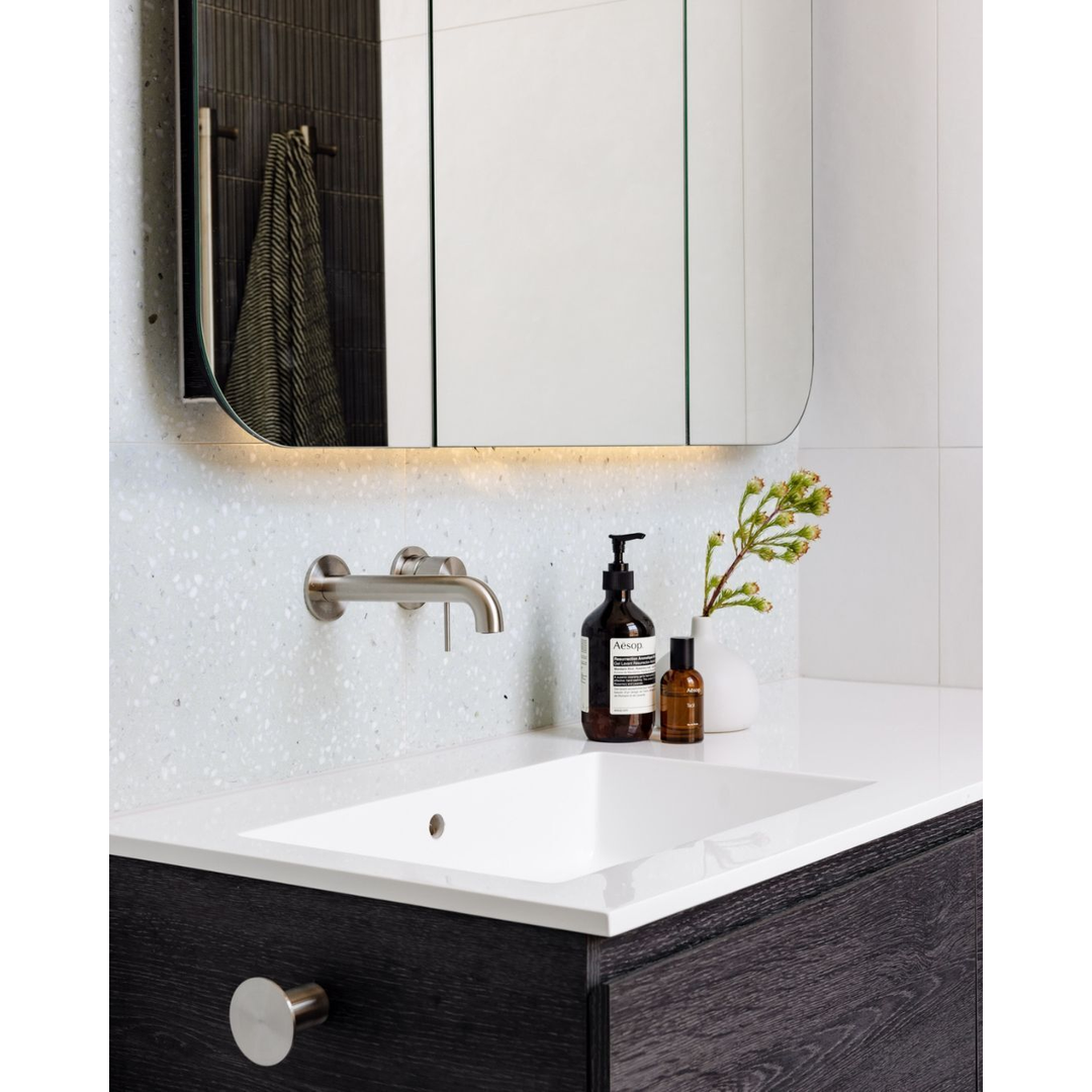 Nero Mecca Robe Hook II Brushed Nickel