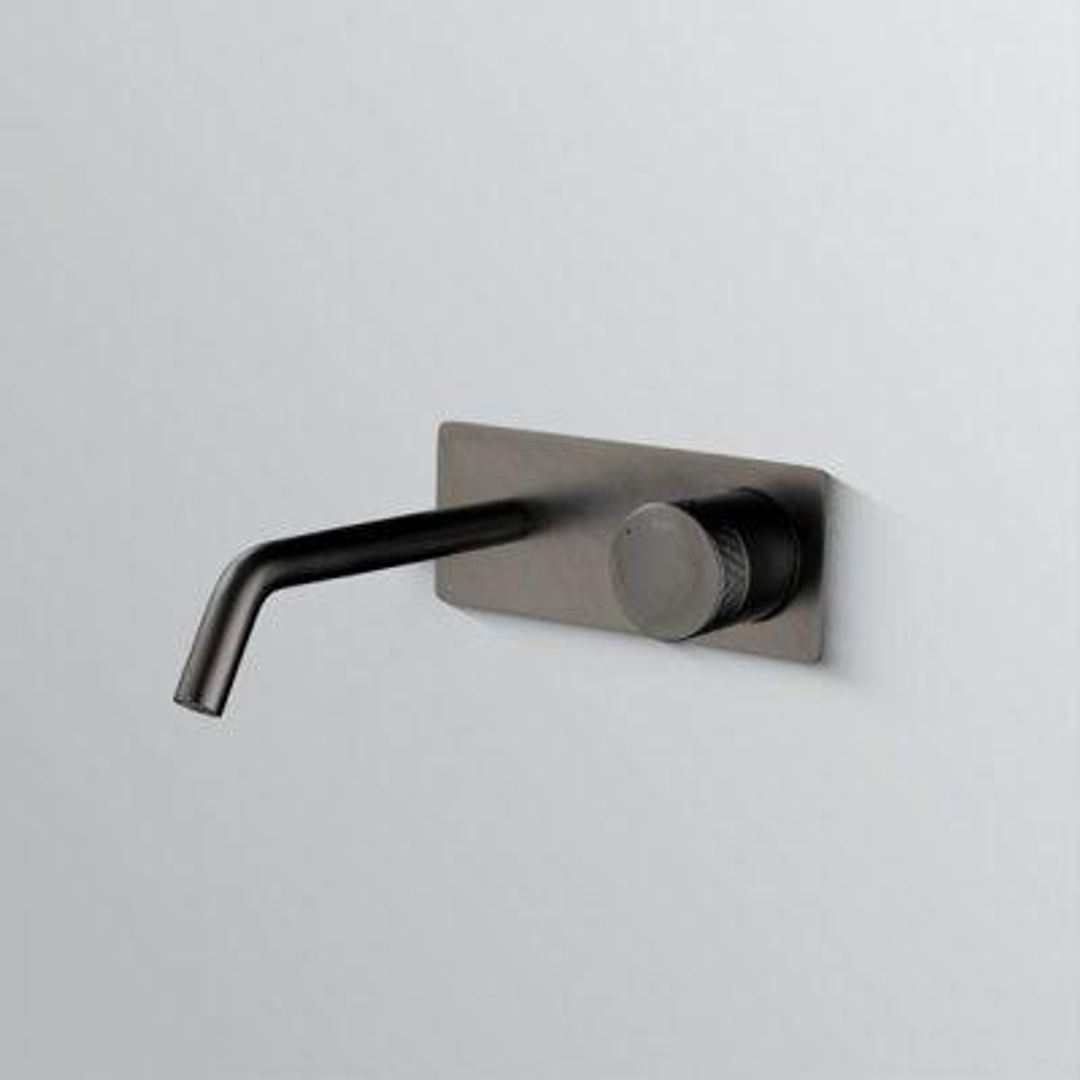 Bestlink Diamond Wall Basin Mixer With Back Plate Gun Metal