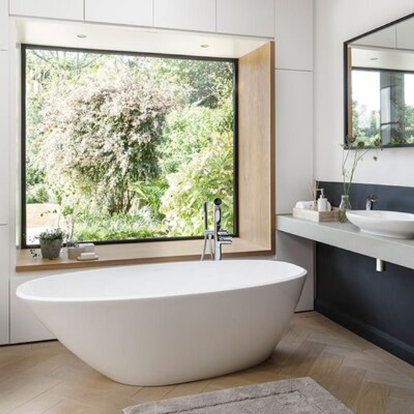 V+A Mozzano Matte Stone Freestanding Bath No Overflow Quarrycast White Matte 1645mm