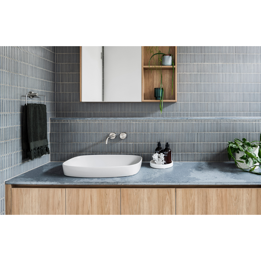 Phoenix Axia Wall Basin/Bath Curved Outlet Mixer Set 180mm Chrome