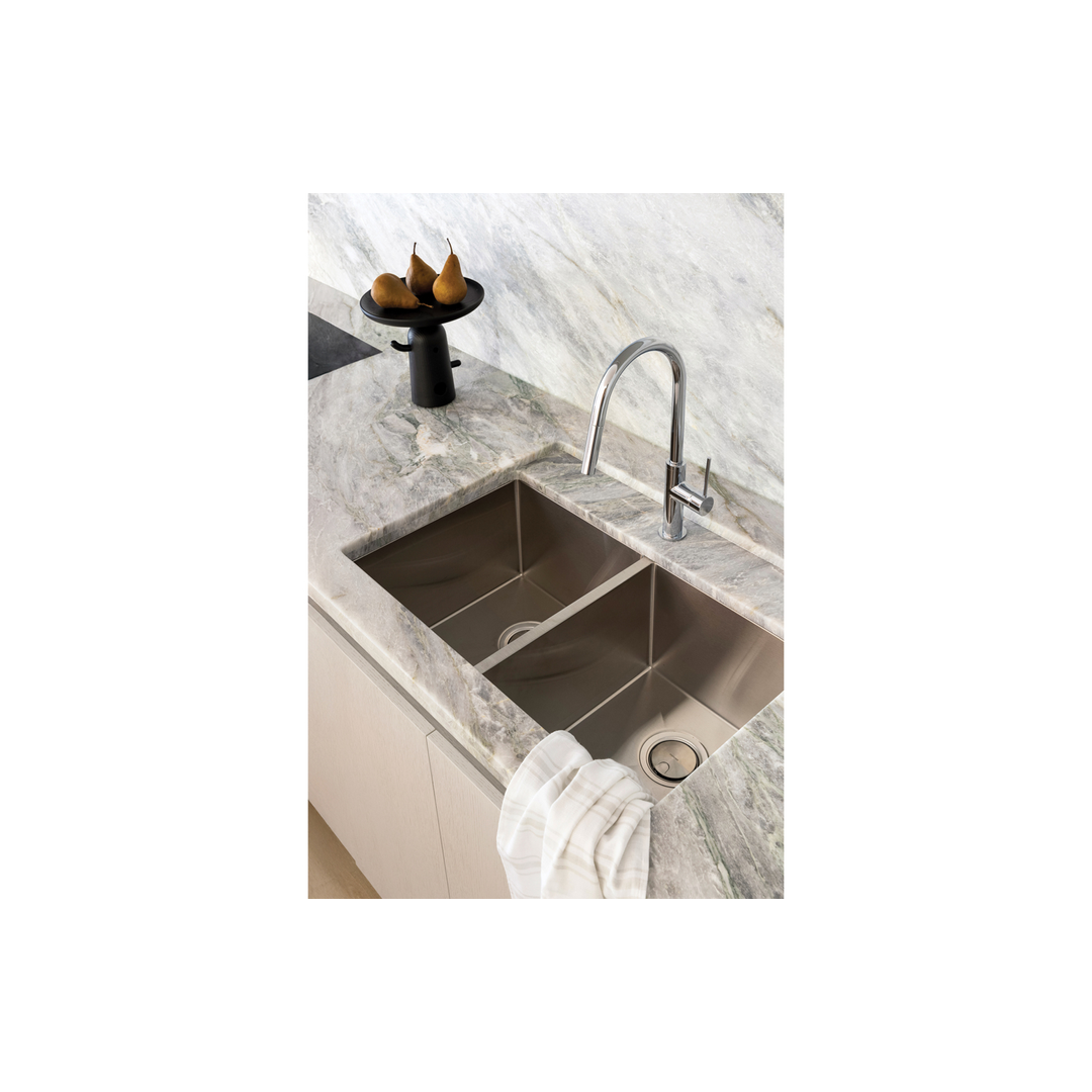Phoenix Vivid Slimline Pull Out Sink Mixer - Chrome