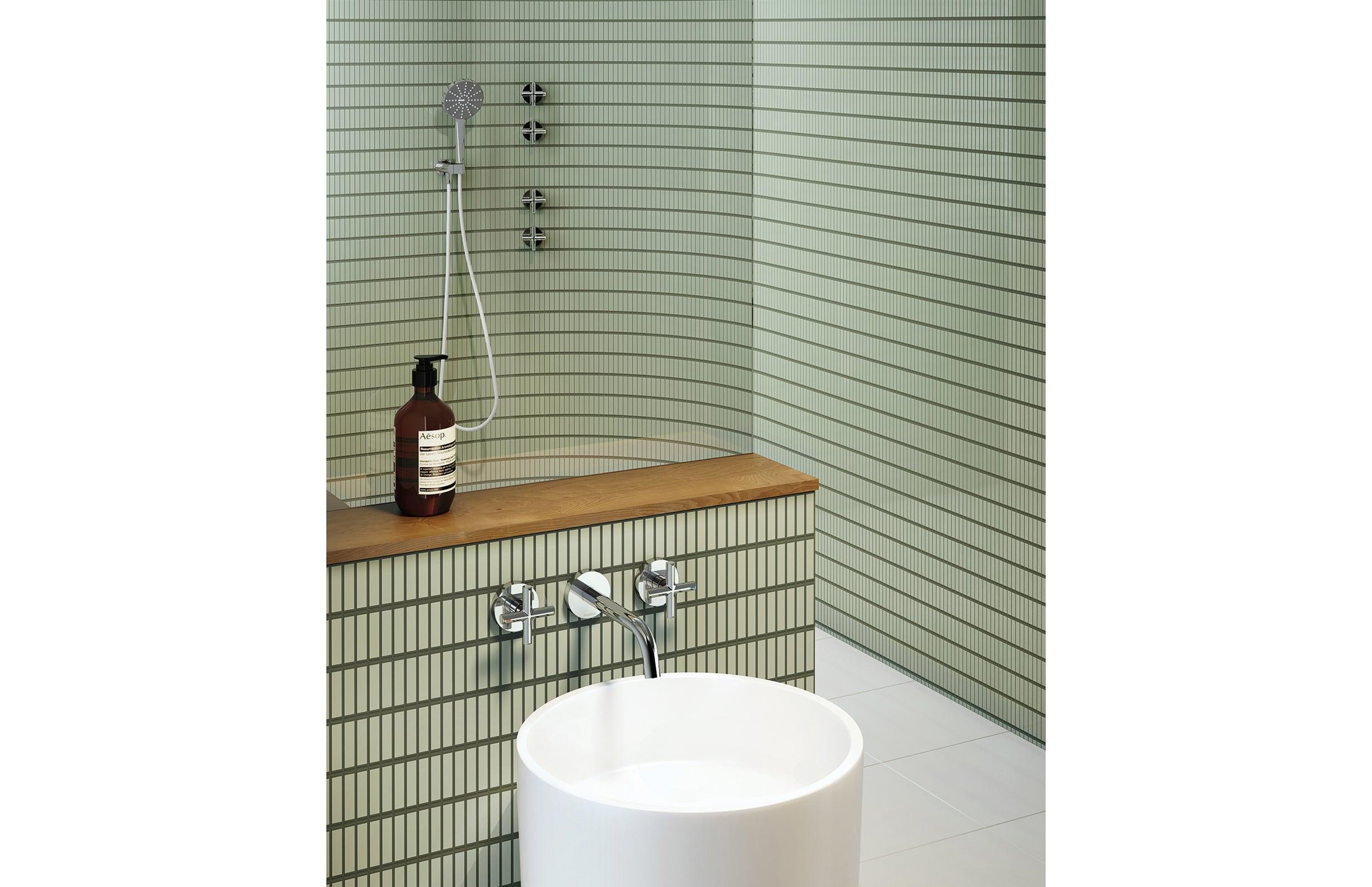 Phoenix Vivid Slimline Plus Wall Basin/Bath Outlet 180mm - Chrome - Burdens Plumbing
